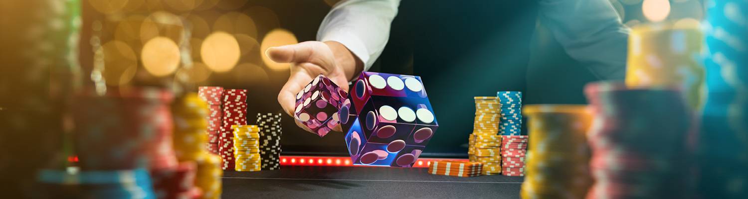 Dice & Poker Chips | Table Games at Wheeling Island Casino